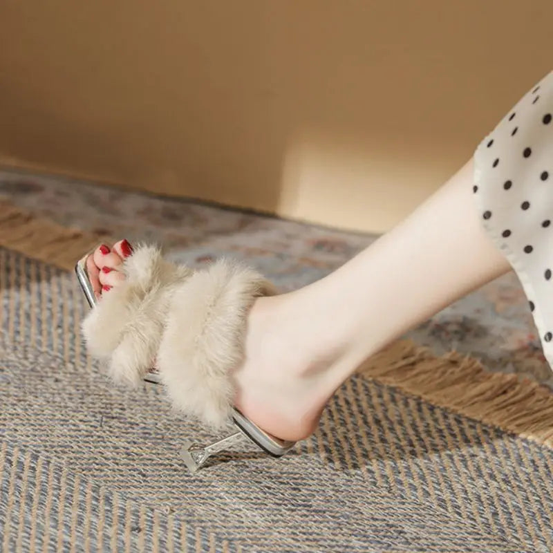 New Pantofole Con Tacco E Piume Mules Kitten Cup Open Toe Slipper Sandals Faux Fur Heels for Women