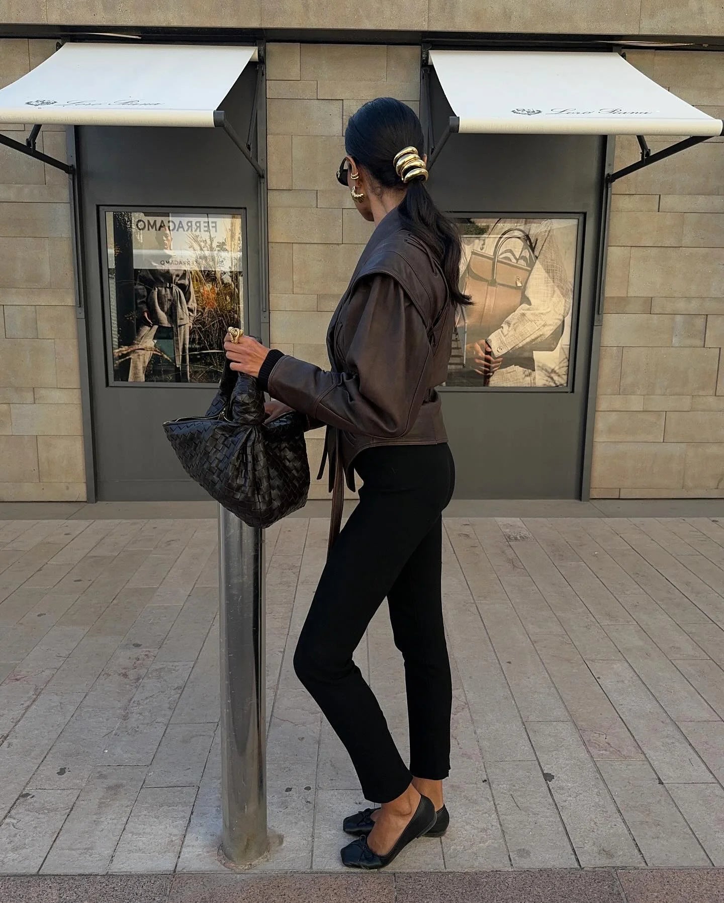 Women Leather Bomber Jackets Coats With Belt Notched Shoulder Pads Motorcycle Street Chic Short Outwear Fashion Solid Lace Up