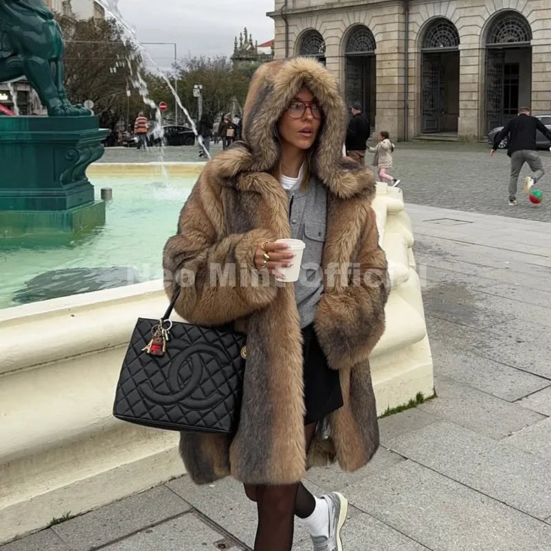 Neo Mint Vintage Luxury Fashion Hooded Faux Fur Coat Women 2025 Winter Slavic Style Girl Striped Fox Fur Jacket Long Overcoat