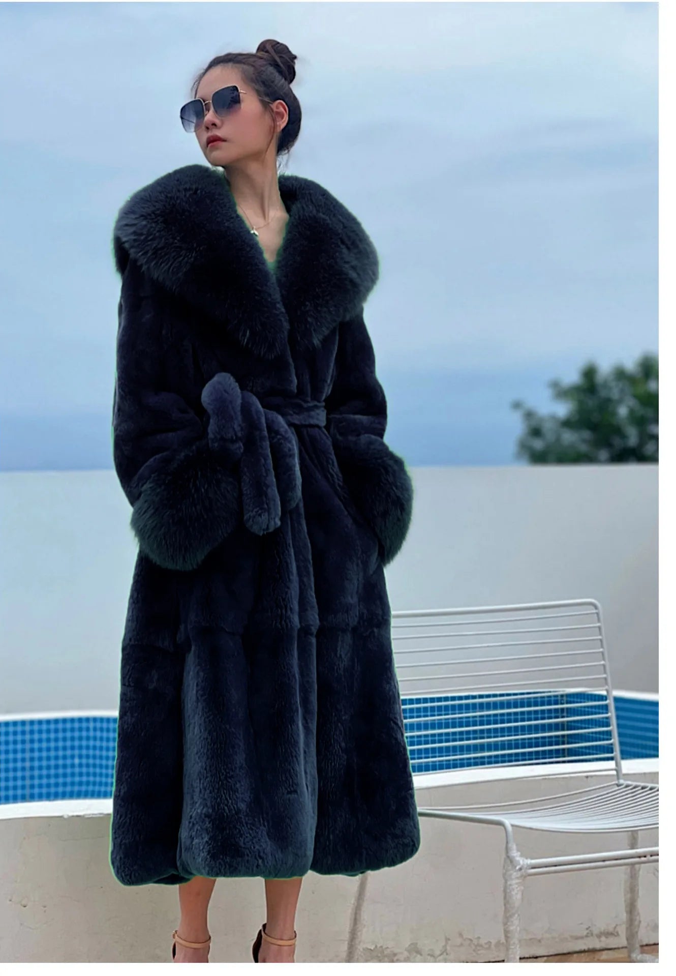 2026 Autumn and Winter Big Fur Collar Fashion Fur Coat Women's Mid-Length Thickened European and American Loose Temperament Coat